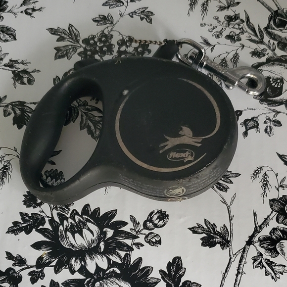 Dog Pack with small gold stained collar. - Picture 3 of 9